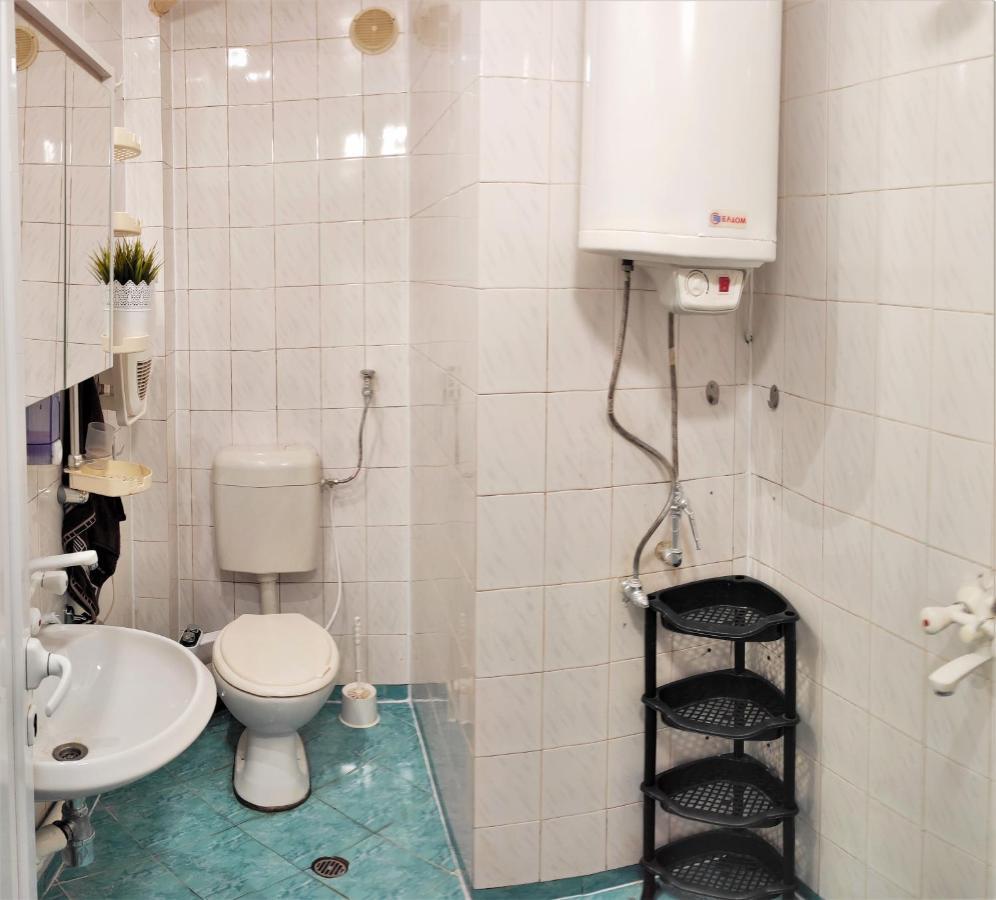 Уютен Апартамент В Търговище - 2 Спални И Кухня Esterno foto